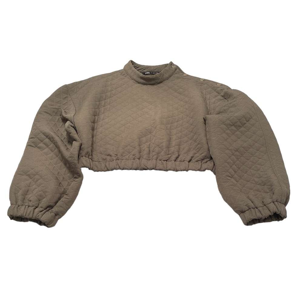 Zara Quilted Cropped Green Sweater with button detail at shoulder Size L NWOT